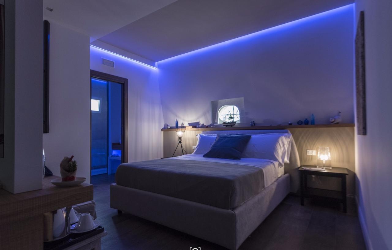 Kete Deluxe Rooms 马里纳-迪帕尔马 外观 照片